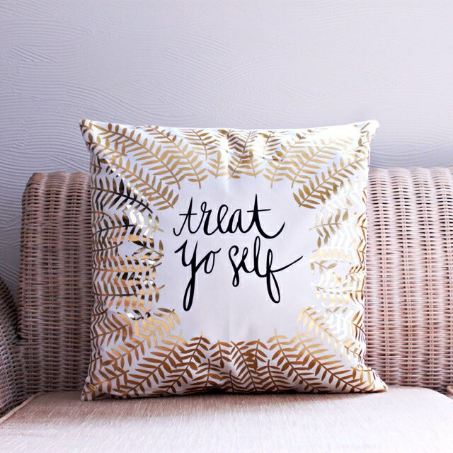 ブロンズクッションカバー【リーフ柄】45cm ゴールド ホワイト ギフト 金 白 ホワイトインテリア 海 ヤシ 西海岸 ハワイ ハワイアン おしゃれ かわいい 南国