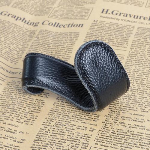 説明:【素材】: このトロンボーン ハンド サポートは PU レザー製で、快適で通気性があり、長期間の使用を保証します。 【デザイン】: トロンボーンハンドストラップはS字型の不規則なデザインを採用しており、独特の美しさを備えています。 【機能】: トロンボーン ハンドガードは安定したサポートを提供し、長時間の練習中の手の疲労を軽減し、より快適でリラックスした演奏を実現します。 【楽器アクセサリー】: 演奏スキルとテクニックを向上させることができる優れた練習ツールアクセサリーで、初心者からプロまで最適です。 【ポータブル】: トロンボーン ハンド サポートはポータブルで軽量、持ち運びや保管が簡単で、いつでもどこでも使用でき、いつでも演奏レベルを維持するのに役立ちます。仕様:素材: PUレザーサイズチャート:長さ10cm/3.94インチパッケージに含まれるもの:トロンボーンハンドストラップ x 1注意:手動測定とモニターの違いにより、若干の誤差が生じる場合があります。※本製品は、電波法令で定められている技術基準に適合していることを証明する技適マークが貼付されていない無線機器であり、日本国内で使用する場合は、電波法違反になる恐れがございます.ご使用の際には、十分ご注意下さいますようお願いいたします. 指定された配送時間は承っておりません。【miha雑貨】