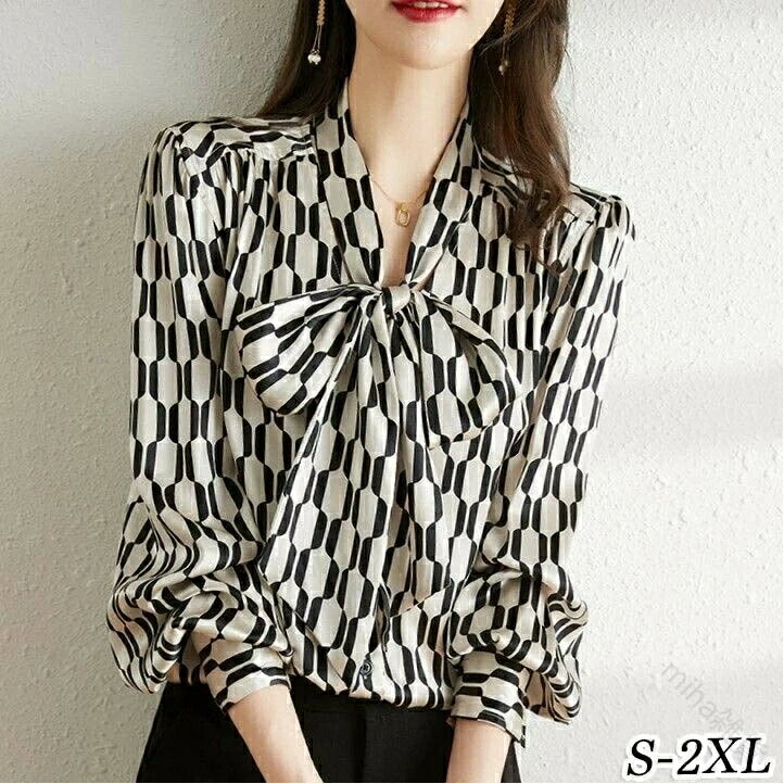 おしゃれできれいめなミセス向け30代40代50代対応ボウタイリボン総柄スーツ通勤用オフィスカジュアルト..