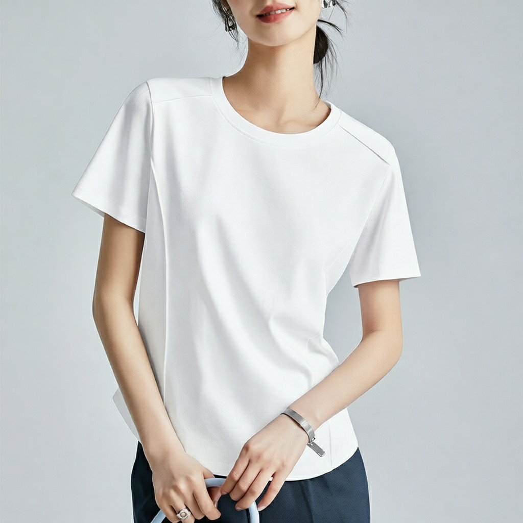 Rakuten - 半袖 Tシャツ カットソー 冷感 涼しい 丸首 全10色 無地 シンプル 重ね着 女性服 通勤 通学 OK 可愛い 着痩せ クルーネック トップス シンプル 無地 吸水速乾 カジュアル インナー 重ね着 大きいサイズ 20代 30代 40代 50代 母の日 ギフト