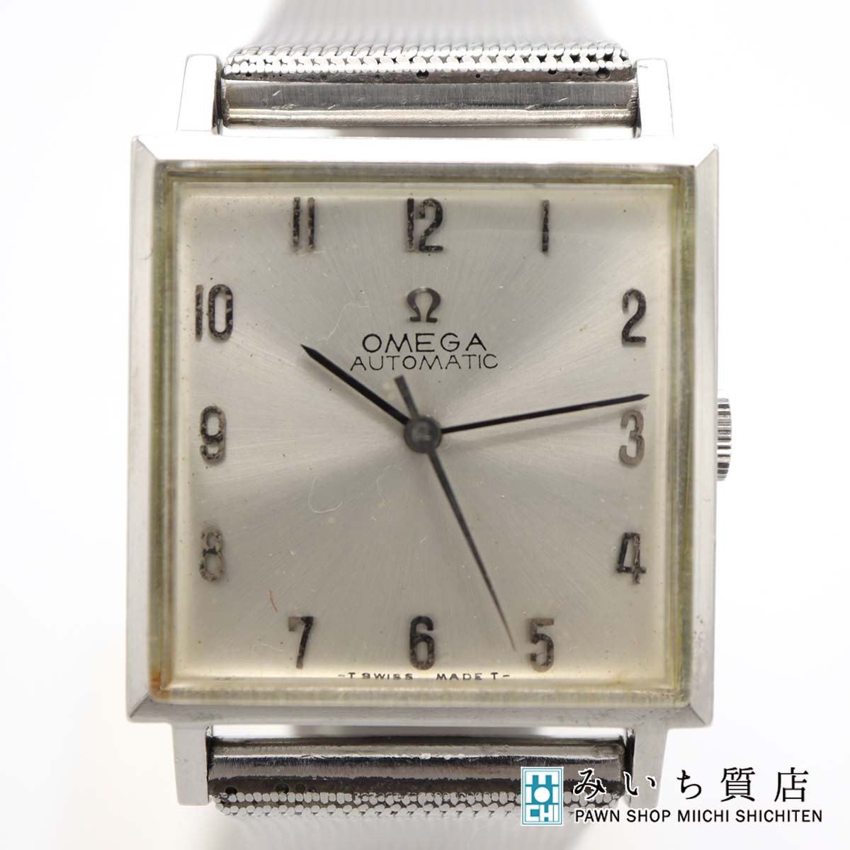 備考 Bランク：使用保管に伴う傷や汚れが見受けられますが、まだまだお使いいただける商品です。現在稼働しています。ベルトは社外品です。タイムグラファー平置きで日差81秒程となっておりますが、姿勢差などによりますので参考程度にお考え下さい。修理やメンテナンスが必要になった場合は落札者様負担となりますのでご了承いただける方のみご入札をお願い致します。 その他注意事項 ●お客様都合によります、商品の返品は一切ご遠慮させていただきます。イメージが違う・気に入らないなどご都合によるクレーム返品・交換もいたしません。ご購入をご検討の方は、入札前に納得いくまでご質問下さい。 ●当店は質屋ですので、扱う商品は基本的に中古品となります。商品状態について、わかりやすく記載するよう努めておりますが商品の性質上、中古品は完璧に記載することはできません。また、掲載写真は現物を撮影しておりますが、すべてのキズ、汚れ等が写らない場合があります。ご理解の上、お買い上げくださいませ。（詳しくはお問い合わせください。） ●弊社では複数店舗での共有システムにて在庫調整を行っておりますが、ご注文のタイミングによっては注文確定後に欠品が生じてしまう可能性がございます。 万一、ご注文後欠品であった場合当店より改めてお客様へEメールにてご連絡後、ご注文の変更やキャンセルのご案内をさせていただく場合がございます。あらかじめご了承くださいませ。 ●多数のご注文が集中した場合など、発送が遅れる場合がございます。天候など、二次的な理由により商品の到着が遅れる場合もございます。また、上記理由により配送希望指定日にお届けできない場合もございますことをあらかじめご了承くださいませ。 H17976 稼働 腕時計 OMEGA オメガ スクエア 161.014 cal.671 自動巻き AT ベルト社外品 OMEGAの自動巻き腕時計です。Bランク：使用保管に伴う傷や汚れが見受けられますが、まだまだお使いいただける商品です。現在稼働しています。ベルトは社外品です。タイムグラファー平置きで日差81秒程となっておりますが、姿勢差などによりますので参考程度にお考え下さい。修理やメンテナンスが必要になった場合は落札者様負担となりますのでご了承いただける方のみご入札をお願い致します。 メーカー OMEGA オメガ モデル ー 素材 ー サイズ 腕周り：約13～18.5cm　ケースサイズ：縦約3.7cm×横約2.7cm（リュウズ含まない） 付属品 なし