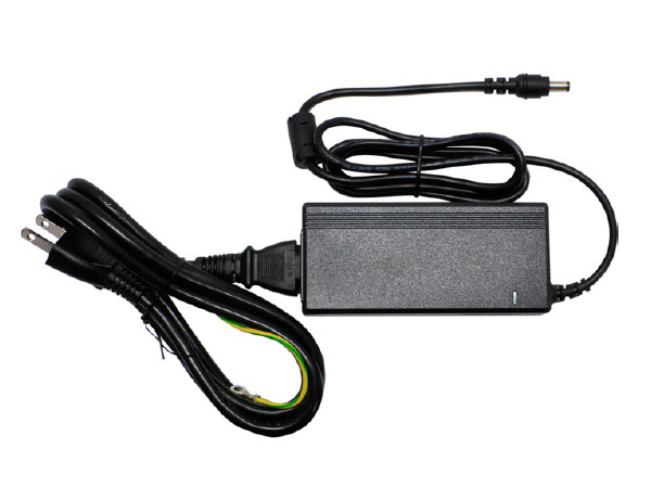 【新品・塚本無線】WTW-AD125C塚本無線防犯カメラ専用電源アダプタ・DC12V-5A・塚本無線の大型赤外線カメラに対応発注商品の為ご注文後のキャンセル、返品、交換(初期不良以外)は出来ません。