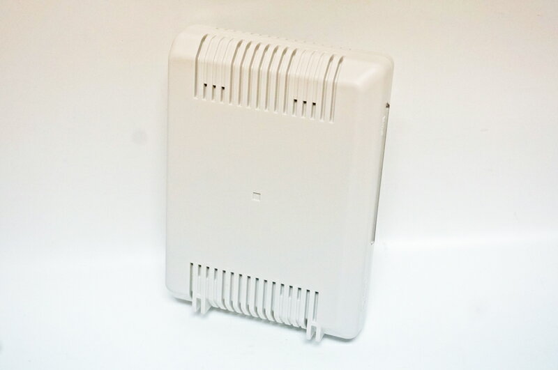【中古品】NTT製 スター単体電話機アダプター ZX-SSLAP(1) 単体電話機を1台収容可能なアダプター　スター配線用