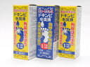 お買い上げいただける個数は1個までですドキンピ水虫液　20ml ドキンピ水虫液は抗菌成分の木槿皮エキス、安息香酸に角質を剥がすサリチル酸を配合しました。 角質の奥に潜む菌まで浸透殺菌することにより水虫・たむしに奏効します。 ■20ml　 JANコード：4987457101114 水虫やたむし類は、白癬菌の寄生によって起こる皮膚の疾患です。 　白癬菌による皮膚疾患は完治に時間がかかります。また再発しやすいの で、常に患部を清潔にするよう心がけ、適時薬物療法を行って病原菌の活 動を抑制し、治るまで根気よく治療を続けることが肝心です。 　「ドキンピ水虫液」は、白癬菌の治療に用いられている木槿皮を主薬と し、角質軟化作用と殺菌・防腐作用のあるサリチル酸と安息香酸を配合し ています。 〔使用上の注意〕 してはいけないこと （守らないと現在の症状が悪化したり、副作用が起こりやすくなります） 次の部位には使用しないでください。 　(1) 目や目の周囲、粘膜（例えば、口腔、鼻腔、膣、肛門等）、陰のう、 外陰部等 　(2)湿疹 　(3)湿潤、ただれ、亀裂や外傷のひどい患部 相談すること 1．次の人は使用前に医師、薬剤師又は登録販売者に相談してください。 　(1)医師の治療を受けている人 　(2)乳幼児 　(3)薬などによりアレルギー症状を起こしたことがある人 　(4)患部が顔面又は広範囲の人 　(5)患部が化膿している人 　(6)「 湿疹」か「みずむし、いんきんたむし、ぜにたむし」かがはっきり しない人（陰のうにかゆみ・ただれ等の症状がある場合は、湿疹等他 の原因による場合が多い） 2． 使用後、次の症状があらわれた場合は副作用の可能性がありますので、 直ちに使用を中止し、この文書を持って医師、薬剤師又は登録販売者 に相談してください。 関係部位症　　　状 皮　膚発疹・発赤、かゆみ、かぶれ、はれ、刺激感 3． 2週間位使用しても症状がよくならない場合は使用を中止し、この文 書を持って医師、薬剤師又は登録販売者に相談してください。 成分・分量1mL中 木槿皮エタノール抽出液 0.37mL 安息香酸 120mg サリチル酸 60m 添加物として、エタノールを含有します。 効能・効果 みずむし、いんきんたむし、ぜにたむし 用法・用量 清潔にした患部に適量を1日1〜2回塗布してください。※ご使用の際は、容器の口を患部に近づけ指で容器を軽く圧しますと液が滴下され、自然に患部に広がります。 〈用法及び用量に関連する注意〉 　(1)患部やその周囲が汚れたまま使用しないでください。 　(2)目に入らないように注意してください。万一、目に入った場合には、 すぐに水又はぬるま湯で洗い、直ちに眼科医の診療を受けてください。 　(3) 小児に使用させる場合には、保護者の指導監督のもとに使用させてく ださい。 　(4)外用にのみ使用してください。 　(5)いんきんたむしの場合には皮膚に対する刺激が強いので、極く少量ず つ塗布してください。 　(6)皮膚の弱い人は入浴直後にお使いになると、しみて痛みを感ずること もありますので、このような方は入浴30〜60分後に塗布するか、量を 減らすか、又は脱脂綿にふくませて軽くたたくようにしてつけるなど、 お肌に合わせてお使いください。 　(7)本剤はアルコールを含んでいますのでしみることがあります。 〔保管及び取扱い上の注意〕 　(1) 直射日光の当たらない涼しい所に、密栓してまっすぐ立てて保管して ください。また、万一結晶が析出する場合がありましても薬効には何 ら変わりありませんのでそのままお使いください。 　(2)小児の手の届かない所に保管してください。 　(3) 他の容器に入れ替えないでください。（誤用の原因になったり、品質 が変わることがあります。） 　(4)火気に近づけないでください。 　(5) 本剤は天然物を成分としていますので、製品により若干色調の異なる ことがありますが、効果には変わりありません。 　(6)使用期限を過ぎた製品は使用しないでください。 会社情報 問い合わせ先 松浦漢方株式会社薬事学術部（052）883-513110：00〜17：00（土・日・祝日を除く） 販売元住所等 松浦漢方株式会社名古屋市昭和区円上町24-21 製造販売元住所等 松浦薬業株式会社名古屋市緑区大高町寅新田36 ●副作用被害救済制度のお問い合わせ先(独)医薬品医療機器総合機構電話0120-149-931(フリーダイヤル) 文責：有限会社ミカワ薬局　　　薬剤師：川辺隆子 広告文責 （有）ミカワ薬局　06-6673-1055 E-Mail:info@mikawaph.com メーカー 松浦漢方製薬株式会社　名古屋市昭和区円上町24-21 製造国 日本 区分 第2類医薬品 JAN：4987457101114使用期限：使用期限まで半年以上あるものをお送りします医薬品販売に関する記載事項