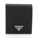 【7%OFFクーポン対象】プラダ PRADA TESSUTO+SAFFIAN 二つ折り財布 財布 ナイロン サフィアーノレザー メンズ ブラック系 2MO7382DMHF0002 【新品】
