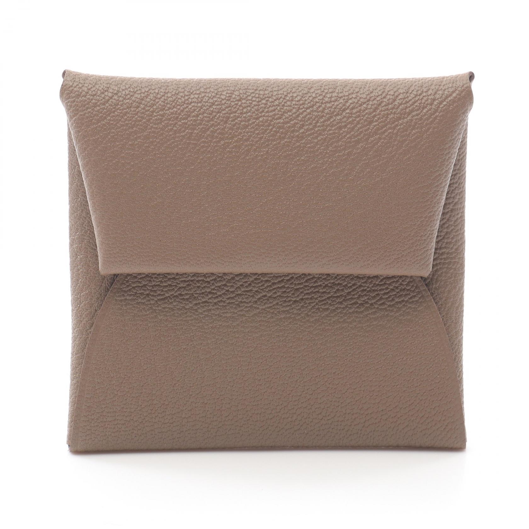 ◆全品5%OFFクーポン対象◆エルメス HERMES バスティア エトゥープ コインケース 財布 シェーブル シェーブル レディース ブラウン系 エトゥープ/W刻/S金具 【中古】