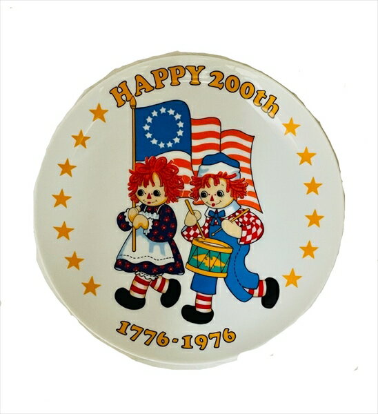 〇【 ラガディ アン＆アンディ Raggedy Ann Andy 】『 BICENTENNIAL PLATE 1776-1976 記念プレート 』 アメキャラ アメリカン雑貨 カントリー コレクション ヴィンテージ 皿 コレクション プレゼント レトロ ビンテージ ヴィンテージ ラガディアン アンディ