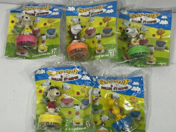 〇【 SNOOPY / 7ELEVEN 】セブンイレブン IN タイ　ノベルティスタンプ 5個コンプリートスヌーピー　PE..
