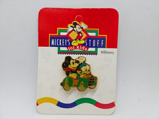 Disney Mickey's Stuff for kidsより ミッキーとドナルド デザインのピンバッジです☆ お洋服やバッグや帽子など様々な使い方で存在感を出せるアイテム☆ 複数個付けてオリジナルデザインのアイテムを作ったり、 プレゼントにもオススメです☆ 【ピンバッジサイズ】約3cm 新品ですが輸入品なので初期傷や色のムラ・汚れ等ある場合がございます。 また、個体差が生じている事が多いのでご理解ください。 光の加減やディスプレイ等の関係で画面と実商品では色味が異なる場合がございます。 店舗との共同販売しているので、 ご注文を受け付けた際には既に完売となっている事もございます。 その点、予めご了承くださいませ。 【 北海道・沖縄・離島　宅配便送料無料(39ショップ)について 】 楽天のシステム上、3980円以上の注文で送料無料と表示される商品でも、 北海道・沖縄・離島への宅配便配送は合計金額が9,800円以下だと送料が必要となります。 注文金額が3,980円以上～9,800円未満のお客様はご注文後、弊社から送料確認メールが届きます。 (離島の場合は3,980円未満でも配送方法によっては送料が変動します。)