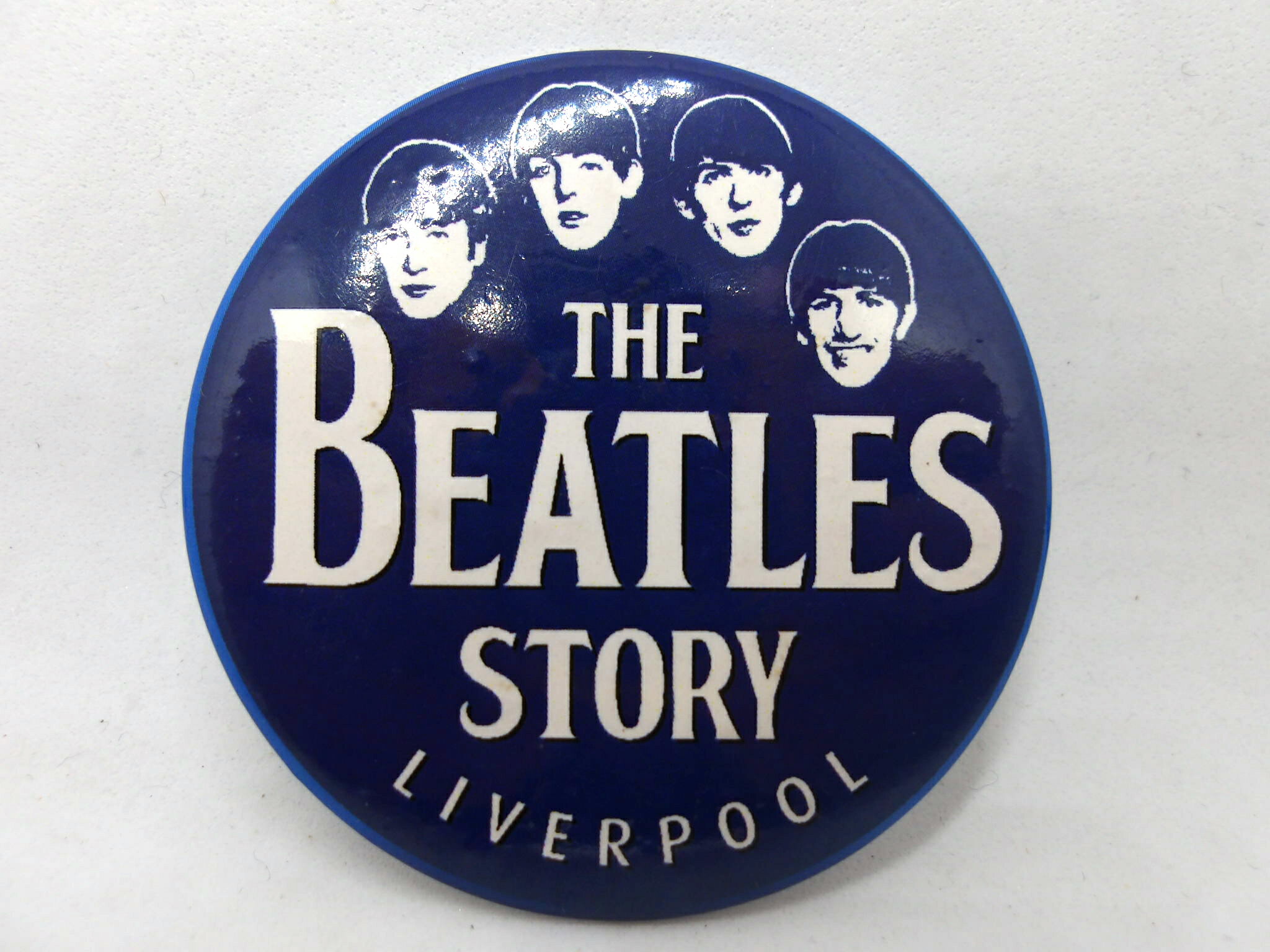 ◎【ビートルズ/The Beatles】『 The Beatles story liverpool / ピンバッジ 』バッジ バッチ ピンバッチ バンド ロックバンド 音楽 コレクション ファッション雑貨 アメ雑