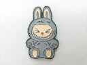 ◎【ピンバッジ/pin badge】『 The Monsters ラブブ 喜びお座り グレー / ピンズ 』バッジ バッチ ピンバッチ PINS 映画 Movi...