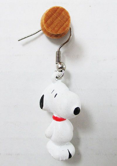 【SNOOPY/スヌーピー】フックピアス『スヌーピー』peanutes・アメキャラ・フィギュア・アメリカ雑貨・アメリカン雑貨・インテリア