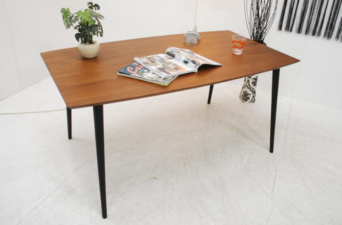 アウトレット 未使用 送料無料 現品限り 北欧調モダン カフェ風ダイニングテーブル 単品 ウォールナット 150幅ミキインテリア