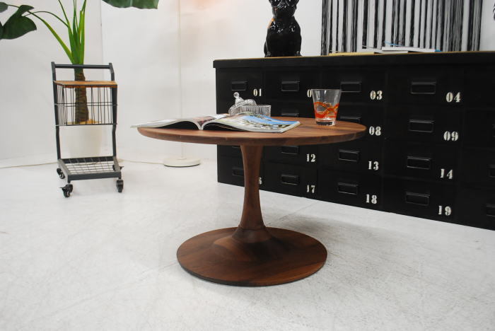 アウトレット 未使用 送料無料 現品限り デイアボロ 幅70cm オーク センターテーブル 高級感のある佇まい 丸 円 木材 天然木 オシャレ おしゃれ 北欧調 木製テーブル 高さ43 カフェ風 モダン リビング 家具ミキインテリア