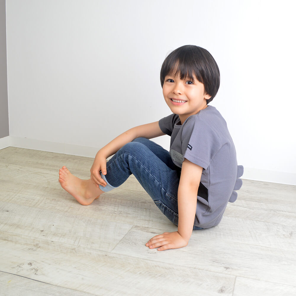 【メール便可】hello恐竜プリントTシャツ Tシャツ ワッフル トップス 春夏 夏物 春物 80 90 100 110 120 130 男の子 男児 ボーイズ こども 子供服 キッズ ベビー 半袖 半袖Tシャツ 薄手 通園 通学 恐竜プリント プリント かわいい おしゃれ お洒落 プチプラ 北欧