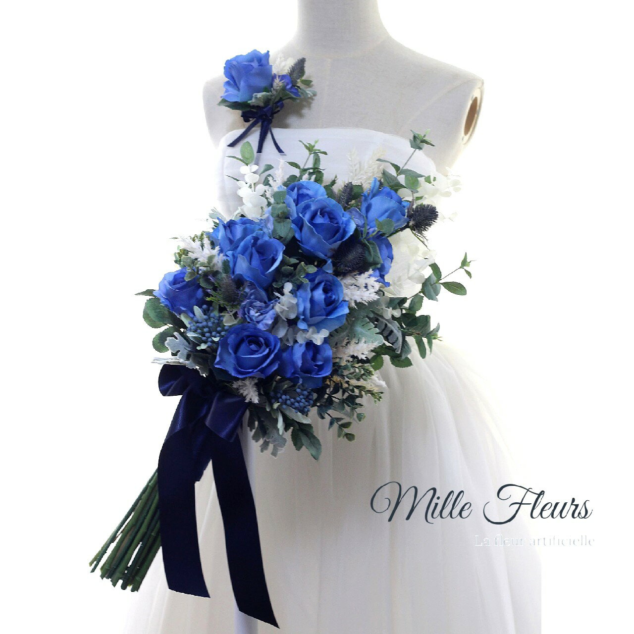 青バラ　クラッチブーケ 【bouquet】 【ブライダルブーケ】 【造花ブーケ】【ウェディングブーケ】 ボリュームクラッチブーケ ブートニア付き♡ミルフルールオリジナル♡NO.202298結婚式ブーケ