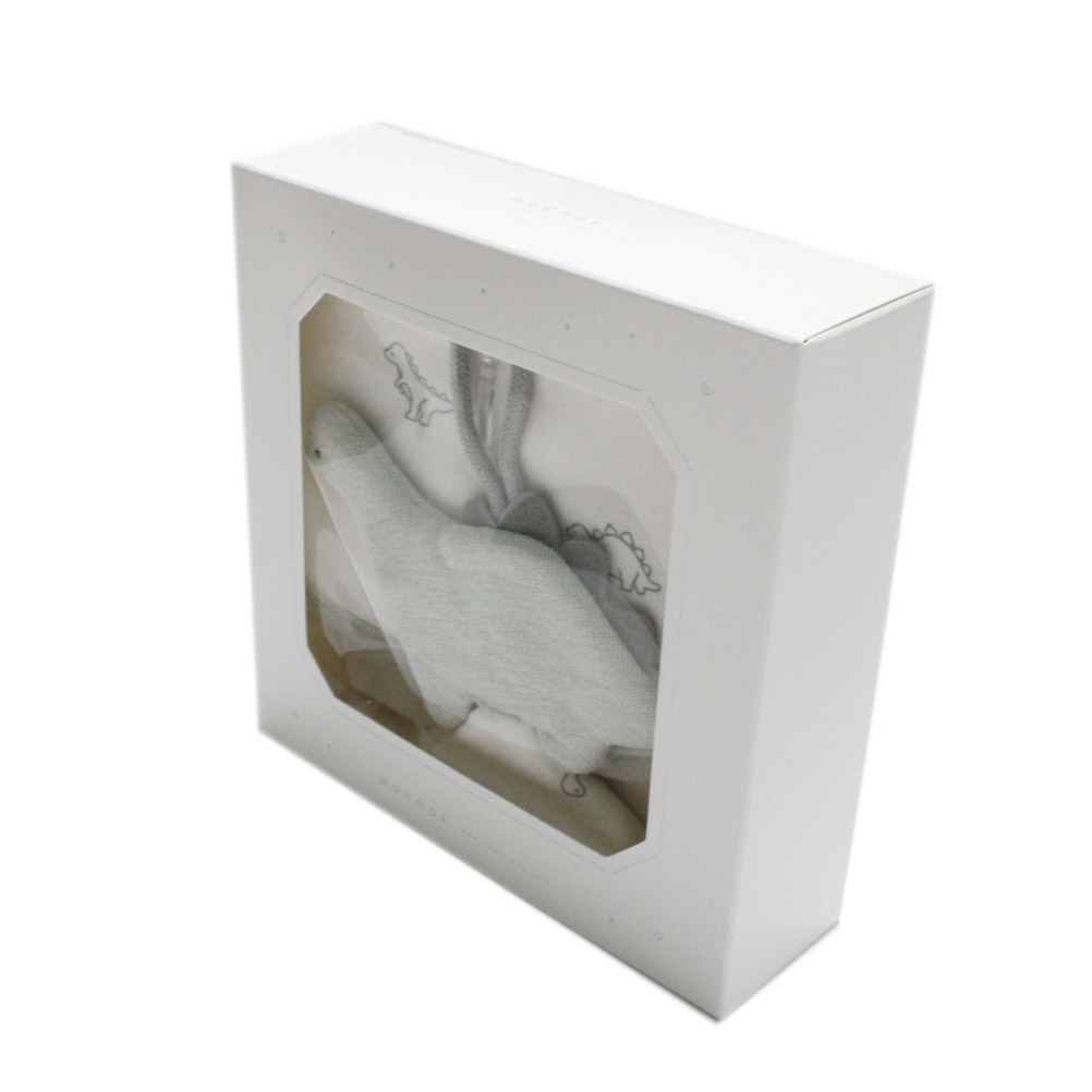 “モクモフ”の恐竜 ギフトセット・気を使わない丁度いいプチプラギフト・パイル地×コットンの2枚仕立て・もっちり柔らかい生地感・しっかりと水分を吸収してくれる程よい地厚感・くすみカラーで落ち着いた雰囲気この商品は【 ラッピングギフト無料対象商品 】となっております。 購入時に備考欄へ「ラッピング希望」と記載頂ければ、無料ギフトラッピングにて発送させていただきます。 記載がない場合、通常発送となりますのであらかじめご了承くださいませ。 本体　綿100%別布　綿85%　ナイロン15%裏地　綿95%　ポリウレタン5%中綿　ポリエステル00%ブルー(BL)メーカー希望小売価格はメーカー商品タグに基づいて掲載しています関連キーワード:子供服 キッズ 男の子 女の子 ガールズ ボーイズ ベビー ライトグリーン(LG) FREE(BABY)cm mof476163トップ&nbsp;&gt;&nbsp;ブランド一覧&nbsp;&gt;&nbsp;モクモフ(mocmof)トップ&nbsp;&gt;&nbsp;アイテム一覧&nbsp;&gt;&nbsp;ベビー・マタニティ&nbsp;&gt;&nbsp;ビブ・スタイトップ&nbsp;&gt;&nbsp;ボーイズ・ユニセックス&nbsp;&gt;&nbsp;ベビー・マタニティ&nbsp;&gt;&nbsp;ビブ・スタイトップ&nbsp;&gt;&nbsp;アイテム一覧&nbsp;&gt;&nbsp;ベビー・マタニティ&nbsp;&gt;&nbsp;ギフトセットトップ&nbsp;&gt;&nbsp;ボーイズ・ユニセックス&nbsp;&gt;&nbsp;ベビー・マタニティ&nbsp;&gt;&nbsp;ギフトセットスタイタオルたて1032よこ2034採寸結果は全てセンチ表記です。商品により多少の誤差がございます。目安とお考え下さい。※BCはバックセンター（首から裾までの後中心）です。※SNPはサイドネックポイント（肩から裾までの直線で計測した長さ）です。