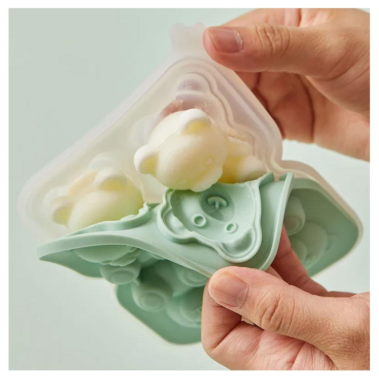 蓋付 くま 氷 アニマル シリコン製氷皿 グリーン アイスボール 製氷機 4個 シリコン アイスキューブ 可愛い 製氷皿 キッチン用品 アイストレイ 冷蔵庫 ウィスキー お酒 ソフトドリンク 自家製氷 アイストレー