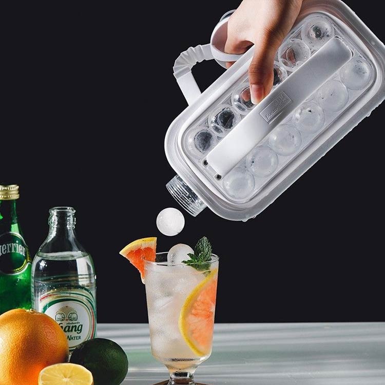 ドリンク 大量 小ボール 製氷皿 取り出しやすい ボトル ポータブル製氷ボトル 水筒型 製氷皿 皿 製氷型 製氷器 丸い氷 蓋付き アイスメーカー 便利 お茶 ジュース シリコン 水筒 自宅 事務所 会社 飲食店 居酒屋