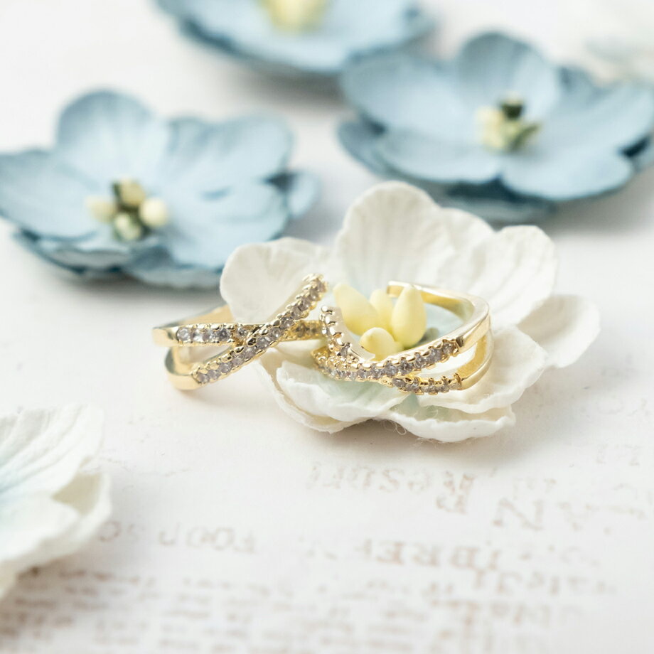 イヤーカフ 2個 セット glitter レディース おしゃれ アクセサリー 両耳 ノンホールピアス 耳 カフス キュービックジルコニア CZ ゴールド 耳に穴...