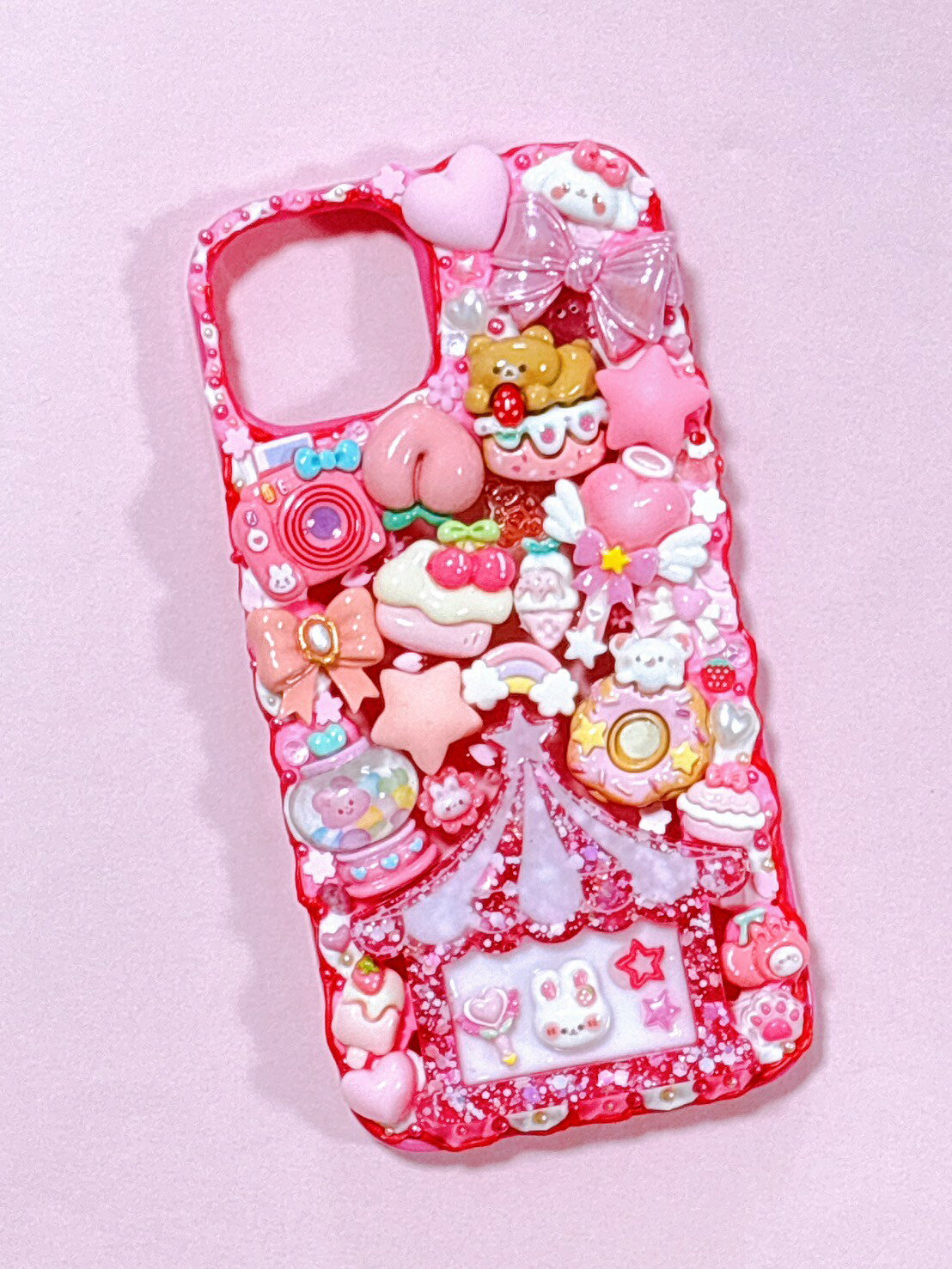 Rakuten - 【スマホケース】　iPhone13　デコ　ホイップ　レジン　うさぎ　くま　ハート　赤　ピンク　デコスマホケース　送料無料　アイフォン　かわいい　おしゃれ　個性的　目立つ　ハンドメイド