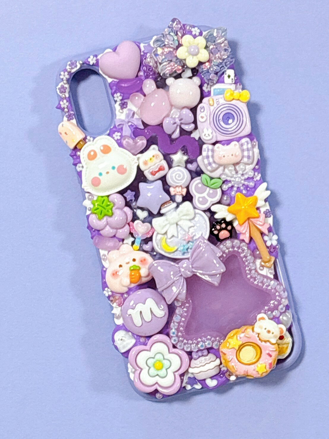 Rakuten - 【スマホケース】　iPhoneX/ XS　デコ　ホイップ　レジン　うさぎ　ハート　星　花　紫　デコスマホケース　送料無料　アイフォン　かわいい　おしゃれ　派手　個性的　目立つ　ハンドメイド
