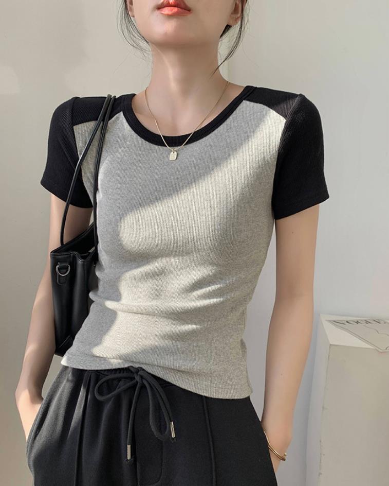 3色入/新販売/Uネック/レディース/Tシャツ/ベアトップ/細身/胸開き/ナイトクラブ服/ストレッチ/ニット/　韓国風　カットソー/胸元/セクシー/中袖/解禁シャツ/ゆったり/Tシャツ/無地/夏用/涼しい/