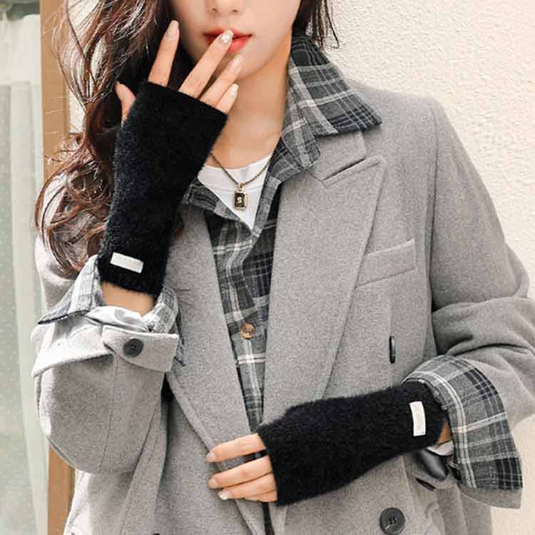 送料無料 アームウォーマー ニット ハンドウォーマー アームカバー ハンドカバー 手首 手袋 指なし レディース 暖かい 室内 温め かわいい おしゃれ 秋 冬 ウール混 シンプル 無地 通勤 通学 自転車 オフィス テレワーク お散歩 お出かけ あったか 3