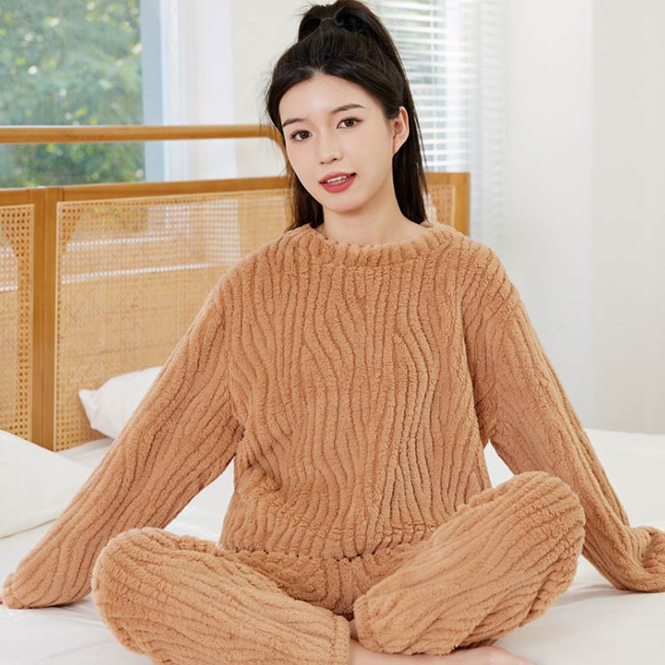 ルームウェア もこもこ レディース 上下セット 厚手 パジャマ 長袖 ロングパンツ 長ズボン ふわふわ セットアップ ナイトウェア 部屋着 寝巻 寝間着 寝巻き 暖かい 秋 冬 柔らか 無地