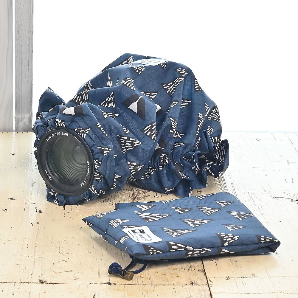 レインカバー　カメラのレインコート　Mサイズ　tent in forest navy