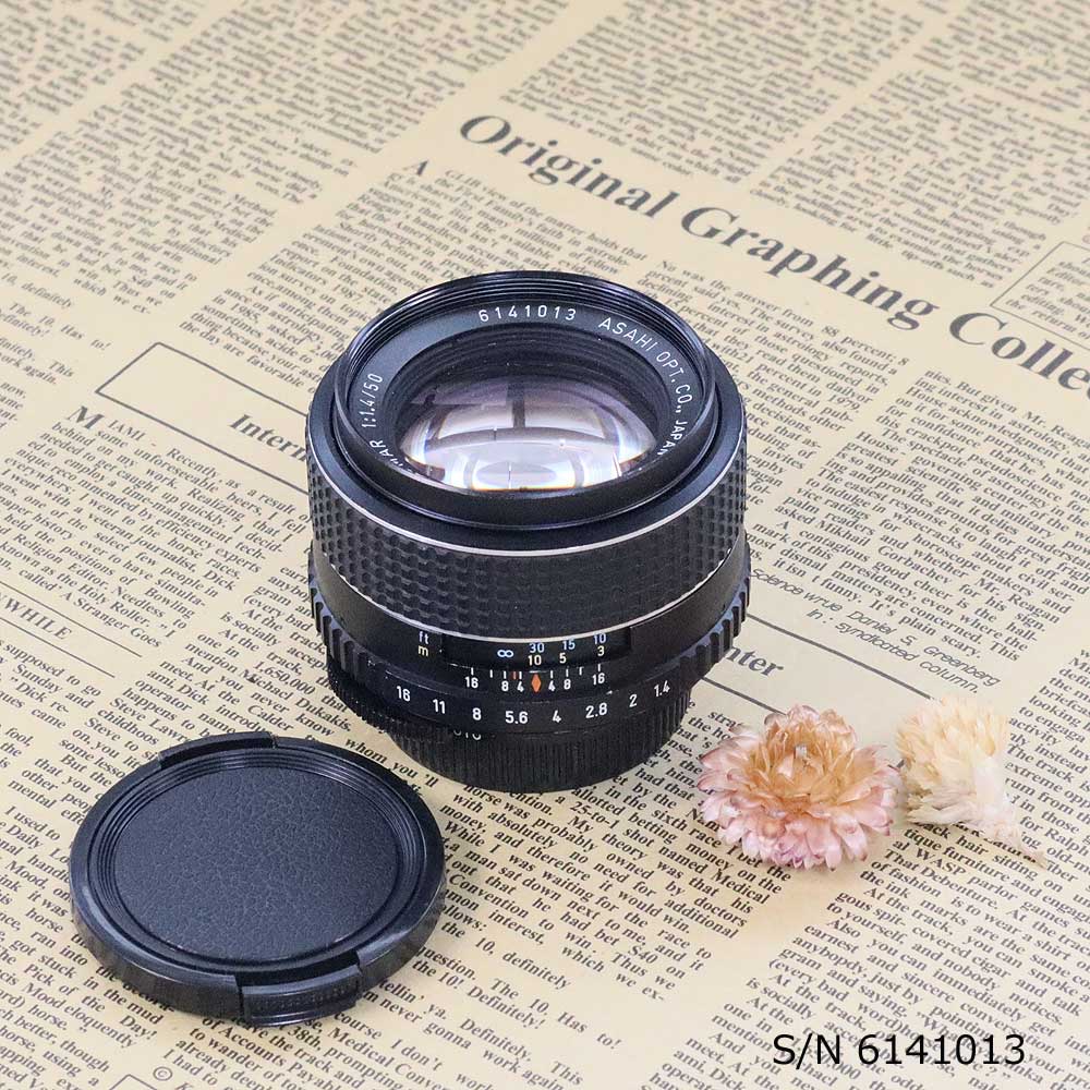 【保証付 】【中古】　オールドレンズ　ペンタックス PENTAX SMC TAKUMAR 50mm F1.4 M42マウント S/N 6141013　(ポーチ付)