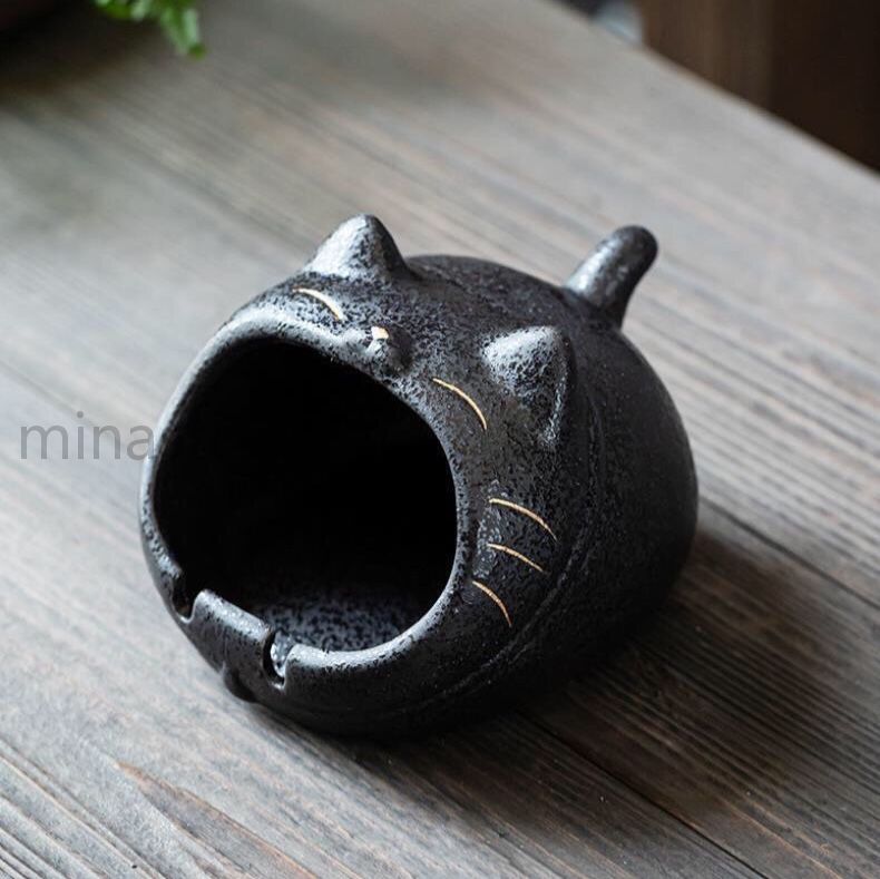 灰皿 プッシュ 可愛い灰皿 プレゼント 陶器 卓上 灰皿 おしゃれ クリエイティブな フランスの闘犬 陶磁器 大容量 家/オフィスの装飾のため