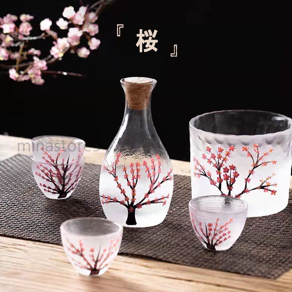 【2023新版】酒 ワインセット 酒器 酒盃 ミニ 冷酒杯 酒ガラス おちょこ 桜 さくら柄 酒器 ガラス 冷酒器セット 清酒 ボトル 温酒 透明 お酒入れ とっくり 日式 ウィスキー ウォッカ酒 キャンプ 旅行 祝い バー スナック 居酒屋 プレゼント