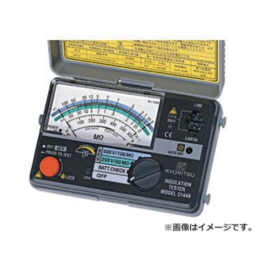 　KYORITSU 2レンジ小型絶縁抵抗計 MODEL3161A ■特長 ・手のひらサイズの小型、軽量2レンジメガです。 ・電圧レンジ別に色分けをした、見やすいスケール目盛りです。 ・測定スイッチを手元で操作可能なリモートスイッチ付測定プローブ標準装備です。 ・CE規格品です。 ・JISC1302:2002準拠品です。 ・15/500V切替式です。 ■用途 ・絶縁抵抗の測定。 ■仕様 ・交流電圧(V):600 ・定格測定電圧(V/MΩ):15/20、500/100 ・最小表示(MΩ):0.005 ・質量(g):340 ・幅×奥行×高さ:137×40×90mm ・電源:単3乾電池(R6P)×4本(付属) ■原産国 日本 ■質量 340g ■メーカー 共立電気計器(株) ■ブランド KYORITSU