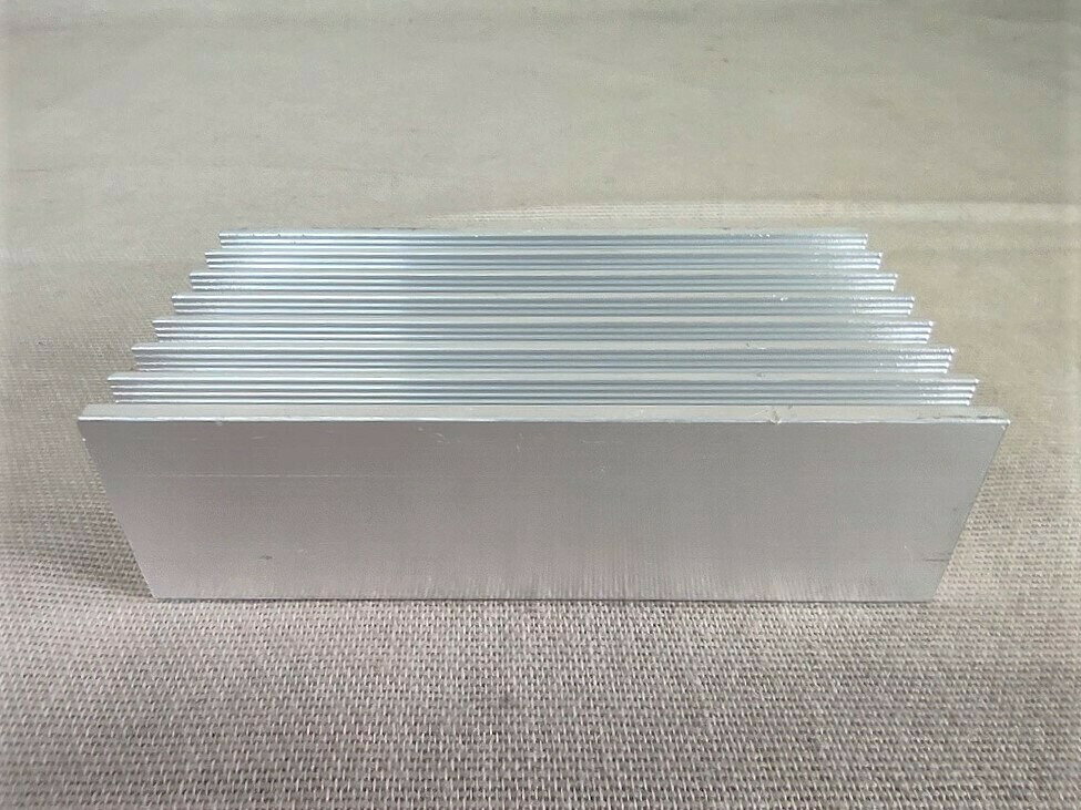 アンプ cbラジオ トランシーバー用アルミニウム ヒートシンク 放熱板 10x5x3 新品 ...