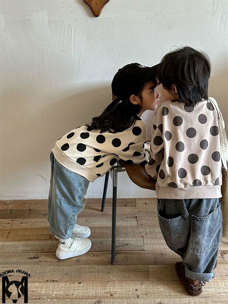 水玉 兄妹お揃い 長袖シャツ 兄弟 姉妹 スウェット 男の子 女の子 かわいい パーカー ベージュ コーヒ色 ブラック 韓国子供服 ペアルック 家族 旅行 こども ベビー 可愛い オシャレ 秋 春 部屋着 アウトドア プレゼント 撮影 80-150cm
