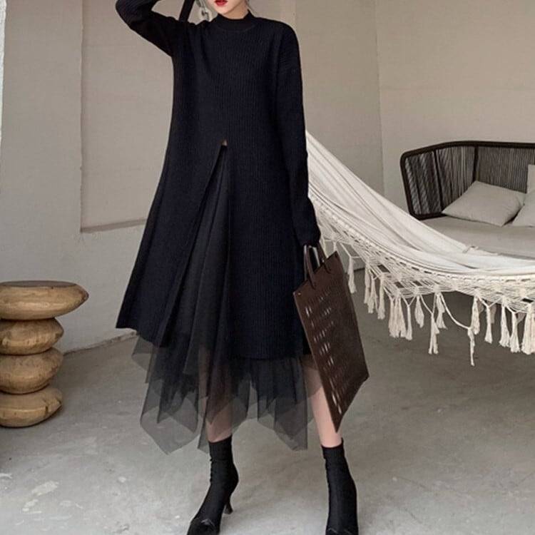 商品情報 Colorブラック　 Size【S】トップス着丈：89cm、袖丈：54cm、バスト：100cmボトム着丈：82cm、ウエスト：58cm【M】トップス着丈：90cm、袖丈：55cm、バスト：104cmボトム着丈：83cm、ウエスト：62cm【L】トップス着丈：91cm、袖丈：56cm、バスト：108cmボトム着丈：84cm、ウエスト：66cm【XL】トップス着丈：92cm、袖丈：57cm、バスト：112cmボトム着丈：85cm、ウエスト：70cm ・サイズ表記は生産元の情報を記載しておりますが、1cm〜3cm程度の誤差がある場合がございます。・生産ロットによっては、デザインや色味に若干の違いが生じる場合がございます。・お使いのモニター設定などの違いにより、実際の商品と色味や素材感が異なって見える場合がございます。【納期について】・お届けまでに1週間〜3週間程度お時間をいただいております。余裕をもってご注文いただきますようお願いします。・メーカー在庫切れや商品不良等により、ご注文をキャンセルさせていただく場合もございます。【返品について】・サイズ交換、お色交換などの返品、交換は行っておりません。十分にお確かめの上ご購入ください。・商品手配上の理由により、ご注文後のキャンセル、及びサイズ・カラー変更等は承ることができません。・海外インポート製品を扱っており、国内製品と比べ品質が劣る場合がございます。縫製の粗さ・糸の不始末・多少の汚れや傷・繊維の匂い・色味やデザインの多少の違い等の理由による返品・交換はお受けしておりませんのでご了承くださいませ。※上記以外のご質問は、お問合せフォームからお気軽にご連絡ください。その際、商品ページ下の6桁の商品管理コードをお知らせいただきますようお願いします。dl1553レディース セット セットアップ set 上下セット セパレート セパレイト ニット＋スカート ニットトップス タートルネック 長袖 長そで ロングスカート チュールスカート シンプル 大人カジュアル カジュアル きれいめ キレイめ 上品 デイリー 休日 おしゃれ オシャレ お洒落 春夏 春 夏 秋冬 秋 冬 ママ ママコーデ 20代 30代 40代 デート お出かけ 普段使い 韓国 トレンド かわいい 可愛い 大人 大人女子 大人かわいい 大人可愛い 海外 旅行 通学 おでかけコーデ 冬コーデ ニットと、チュール生地を使ったエレガントなスカートのセットアップです。ニットは、タートルネックとミドルネックの2種類あります。これだけで全身のコーディネートが完成♪上下別々で着回しも可能な、お得なアイテムです！ 2