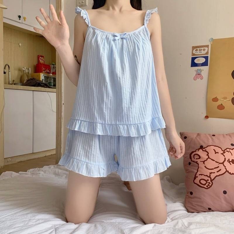 樂天商城 - 2color レディース キャミソール ショートパンツ ルームウェア ナイトウェア 部屋着 寝巻 パジャマ 上下セット 2点セット セットアップ ガーリー キュート セクシー ラブリー フリル 女子会 女子力 おうちコーデ おうち時間 おうちデート