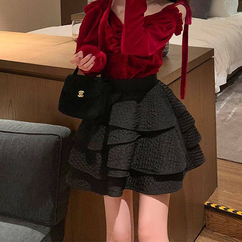 乐天商城 - レディース フリルミニスカート ティアードフレアスカート ひざ上丈 ショート丈 黒 ブラック 春夏 春 夏 秋冬 秋 冬 大人可愛い きれいめ エレガント 上品 クラシック レトロ ガーリー 大人女子 大人 モード系 クール スタイリッシュ おしゃれ