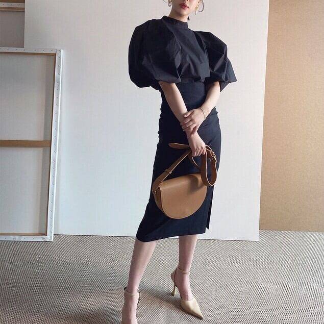 レディース セットアップ バルーンスリーブ ボリュームスリーブ バンドカラー 上下セット スリム 細身 上品 個性的 モード レトロ シック 無地 オフィス 通勤 学生 通学 デート お出かけ 女子会 お泊まり 休日 買い物 モテ おしゃれ オシャレ