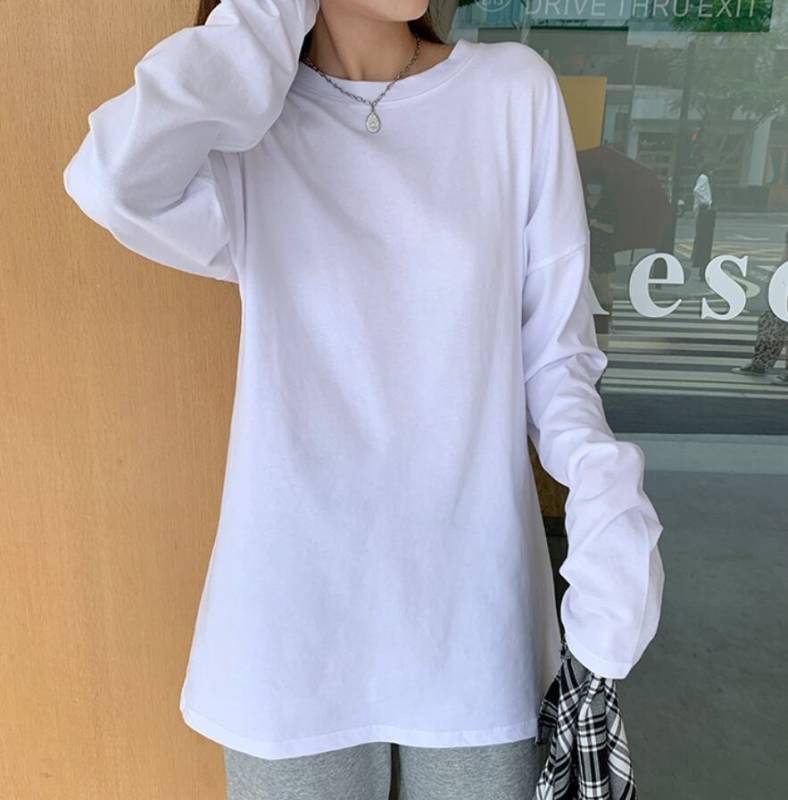 2color レディース ロングTシャツ 長袖 ロング丈トップス 無地 ホワイト ブラック 白 黒 体系カバー オールシーズン ゆったり カジュアル 春夏 春 夏 秋冬 秋 冬 ママ 20代 30代 40代 お出かけ 韓国 トレンド かわいいのサムネイル