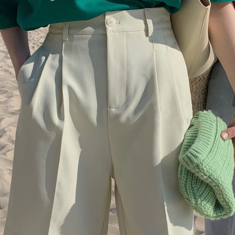 3color レディース ボトムス パンツ ハーフパンツ ホワイト オフホワイト ブラック 大人可愛い きれいめ 大人 上品 おしゃれ レトロ マニッシュ キュート ガーリー ルーズ エレガント フォーマル 春 夏 秋 冬 二次会 オフィス 通勤 通学