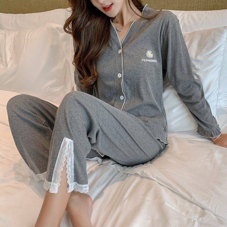 5color レディース ルームウェア 部屋着 寝巻 ナイトウェア リラックスウェア トップス パンツ セパレート ツーピース セットアップ 袖あり 長袖 袖フリル 裾レース ウエストゴム おうち時間 Vネック 無地 シンプル ワンポイントロゴ