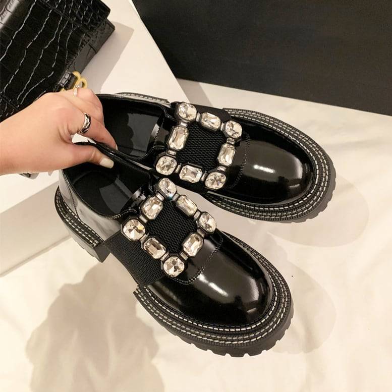 レディース シューズ ビジュー付き 太ヒール 低ヒール ローファー 靴 黒 ブラック ビジューバックルシューズ フラットシューズ キラキラ バックル 厚底 痛くない 歩きやすい 履きやすい 疲れにくい 美脚 脚長 大人可愛い きれいめ 上品 レトロのサムネイル