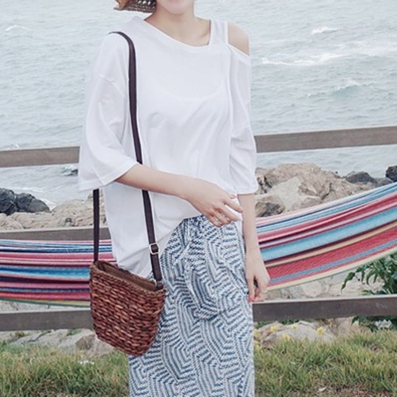 レディース ワンショルダーシャツ トップス Tシャツ ワンショルダー 7分袖 アシンメトリー ドロップショルダー 肩出し 肩見せ 無地