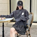 レディース トップス ニット セーター プルオーバー ミドル丈 ハート アクセント リブ ドレープ 無地 袖あり 長袖 萌え袖 ドロップショルダー ラウンドネック 大人カジュアル カジュアル フェミニン ガーリー グレー お洒落 春 秋 秋冬 ママ ママコーデ 20代 30代 40代(4)