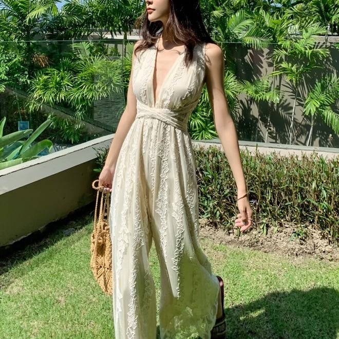 レディース ドレス パンツドレス オールインワン リゾートオールインワン リゾート Vネック 袖なし ノースリーブ 肌魅せ 背中魅せ ハイウエスト ロング丈 ワイドパンツ プルオーバー レース 透け感 無地 シンプル 大人フェミニン ホワイト お洒落