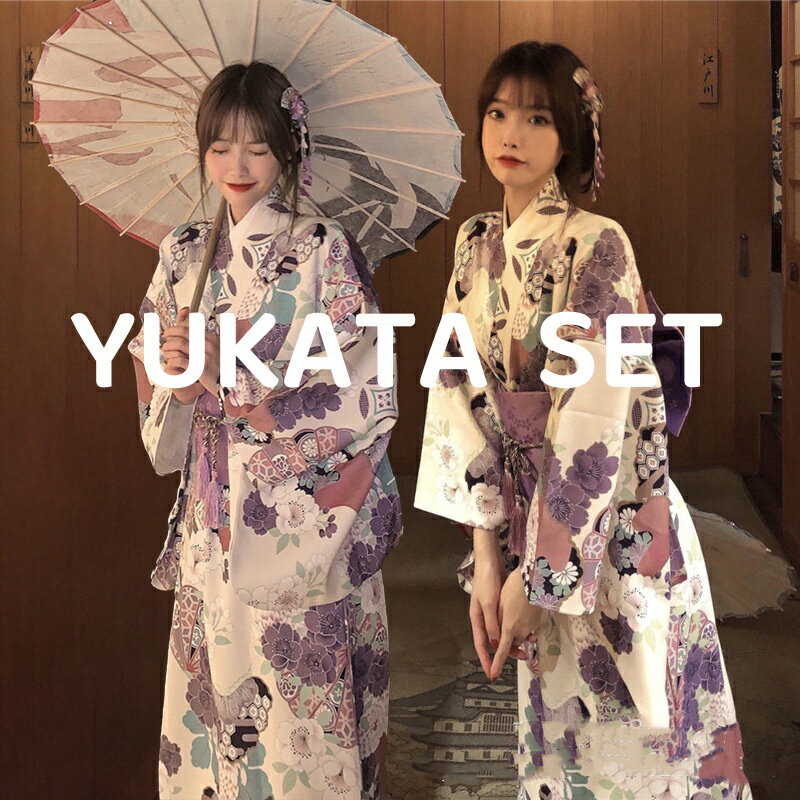 【製品情報】 ●商品名：浴衣 ●内容：ゆかた＋簡易帯＋ヘア飾り＋扇子 ●素材：ポリエステル ●サイズ： 浴衣：フリーサイズ 対応身長…155～168cm 対応バスト…75～95cm 簡易帯：フリーサイズ 【製品特徴】 ■夏の大定番★新作浴衣がお買い得価格で登場です！ ■着心地がよく、とても涼しいです。納得のいく品質にこだわりました ■子供や外国人の方にも人気で好評です。プレゼントにも。 ■インスタ映えもする、今や夏必須の人気浴衣です。 【注意事項】 ※サイズ表記は目安です。若干の誤差がある場合がございます。 ※商品の写真は、モニターの設定により若干の誤差が生じる事があります。 ※製造時期によって色味が多少異なる事があります。 ※インポート商品につき糸の処理が甘い部分がございますがお客様にてカット下さいませ。 ※外観及び仕様は予告なく変更になる場合もございます。 ※製品によって柄合わせの位置が異なる場合がございます。 ※簡易包装での配送になりますのでご了承くださいませ。無地の作り帯はこちらへ 高級感の作り帯はこちらへ 可愛い作り帯はこちらへ 兵児帯はこちらへ