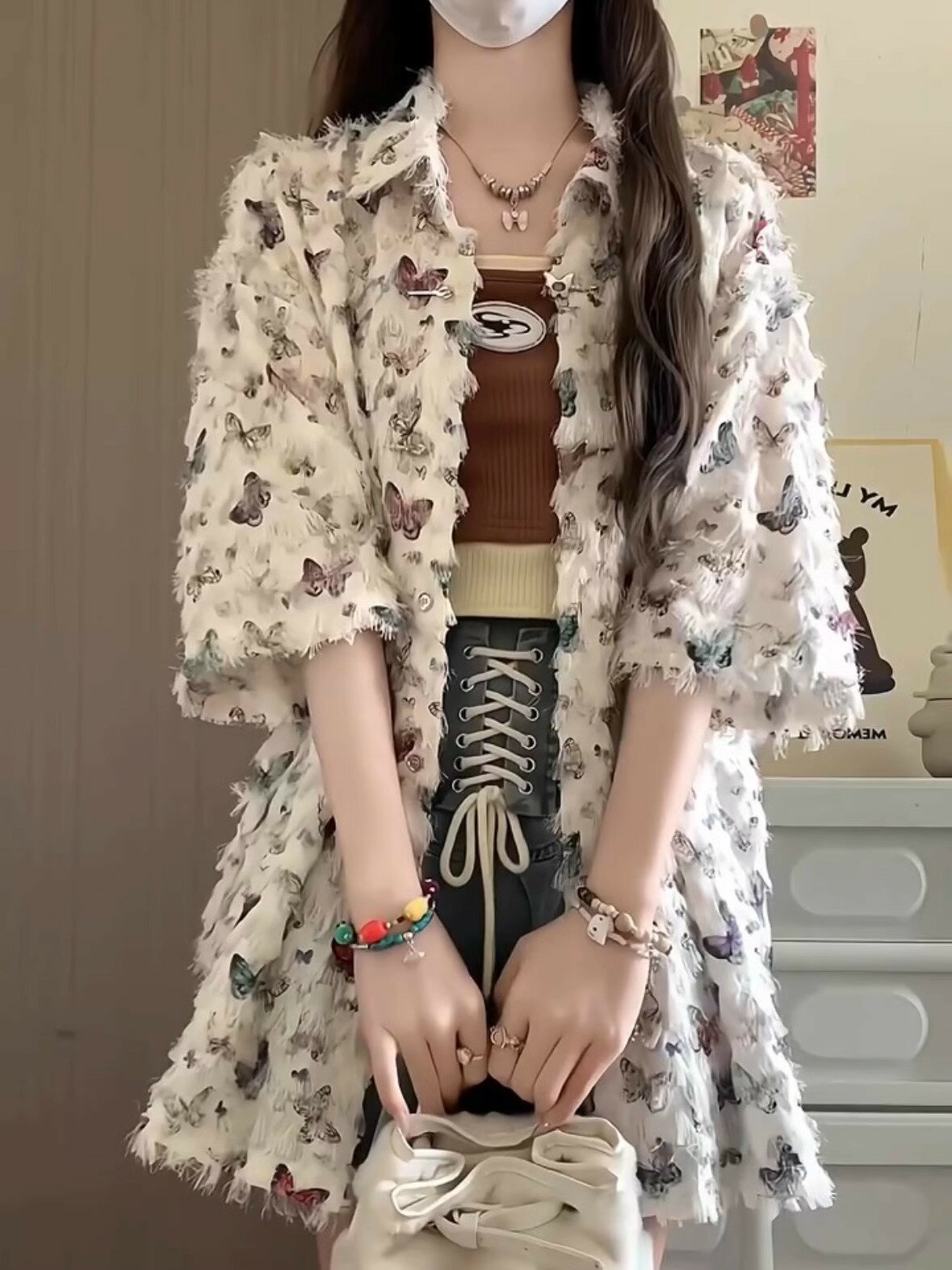 Rakuten - 蝶柄 シャツ レディース ブラウス フリンジ ジャガード 立体感 羽織り ライトアウター 長袖 オーバーサイズ ビッグシルエット カジュアル ストリート系 個性的 大人可愛い 総柄
