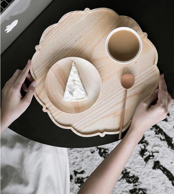 Rakuten - トレー 木製 花形 卓上用 ランチトレイ カフェトレイ ティー カフェ 茶道具 耐久性 軽量 おしゃれ 小物置き 配膳 定食用 お茶出し 接客用 家庭用 業務用36*36*2cm【内径34*34cm】
